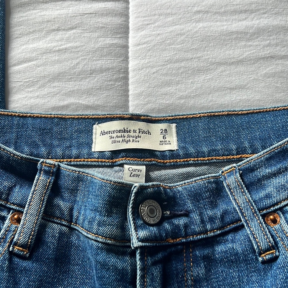 abercrombie ankle straight jeans